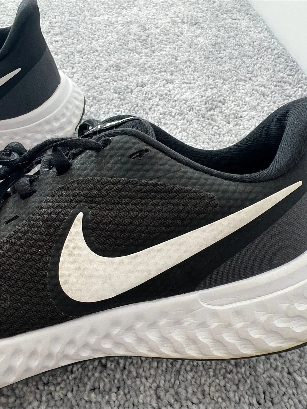 Nike black sneakers